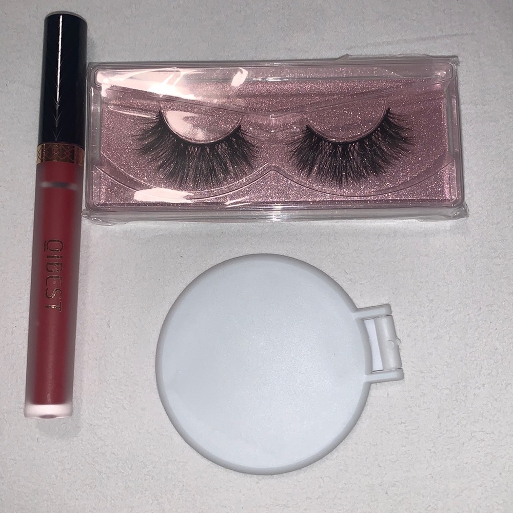Makeup bundle